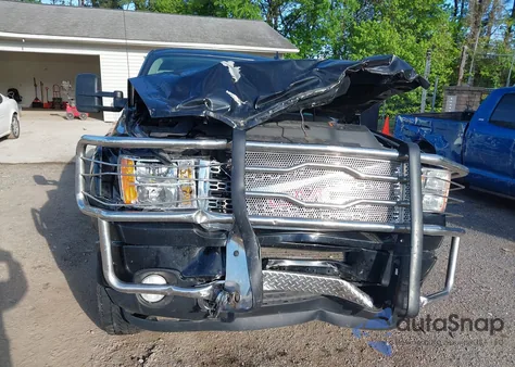 2013 GMC Sierra 2500Hd Denali z USA, uszkodzony, nr VIN 1GT125E81DF112691